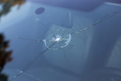 Should You Use Insurance to Replace Your Windshield: Yes or No?