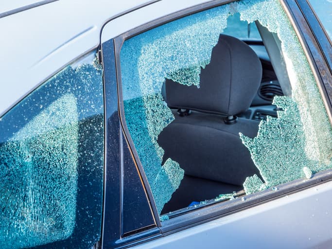 How To Avoid Broken Car Windows 1