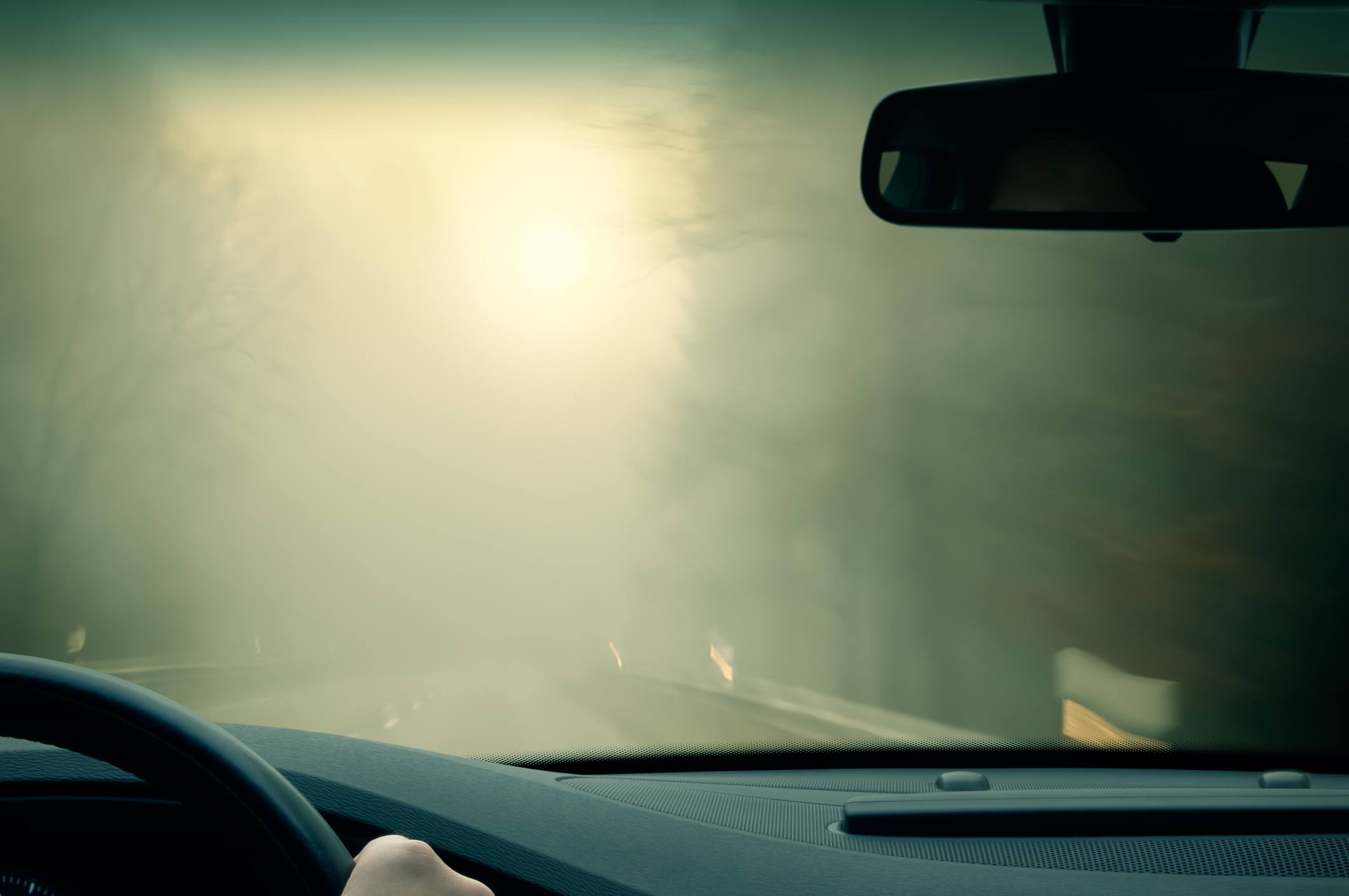 How Anti-Fog and Anti-Glare Technologies Improve Driving Safety